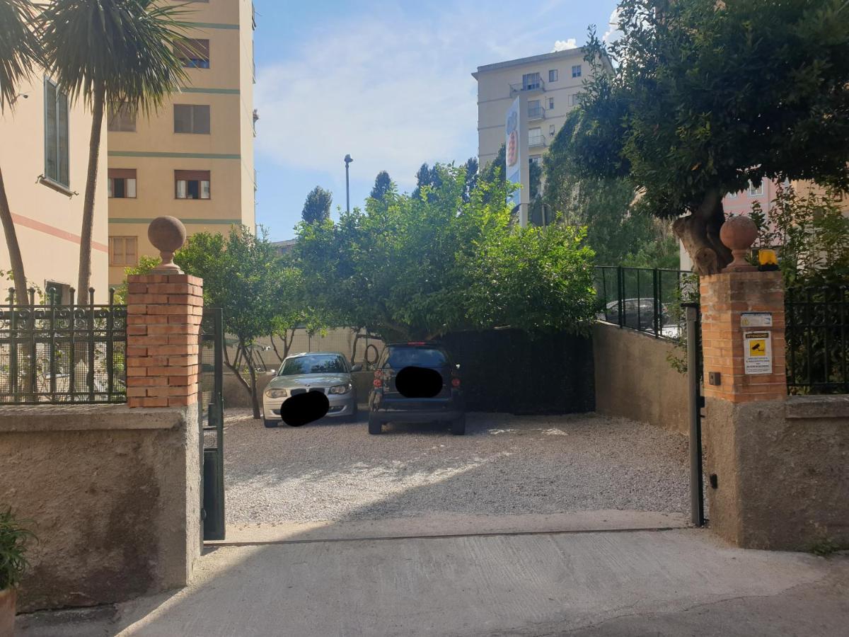 فيلا Doralice Comfort House Free Private Parking ساليرنو المظهر الخارجي الصورة